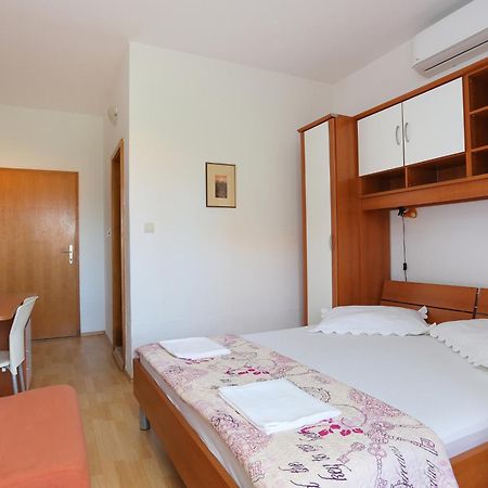 Apartments By The Sea Zivogosce - Blato, Makarska - 1057 Blato  Phòng bức ảnh