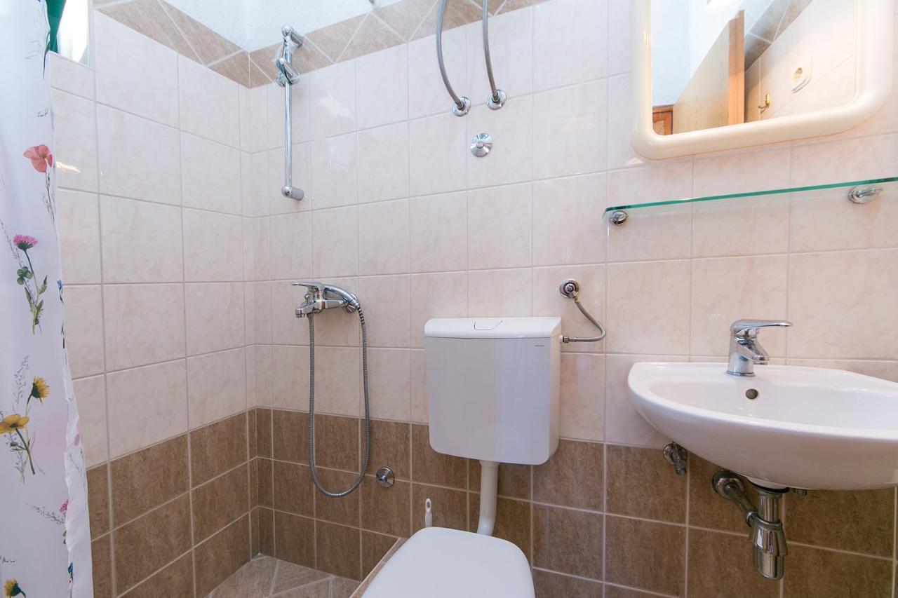 Apartments By The Sea Zivogosce - Blato, Makarska - 1057 Blato  Ngoại thất bức ảnh