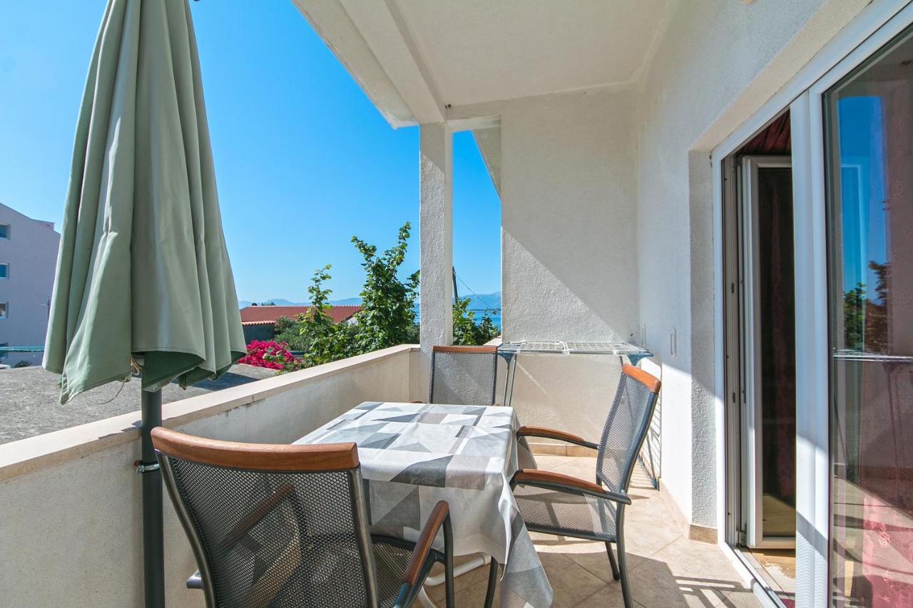 Apartments By The Sea Zivogosce - Blato, Makarska - 1057 Blato  Ngoại thất bức ảnh