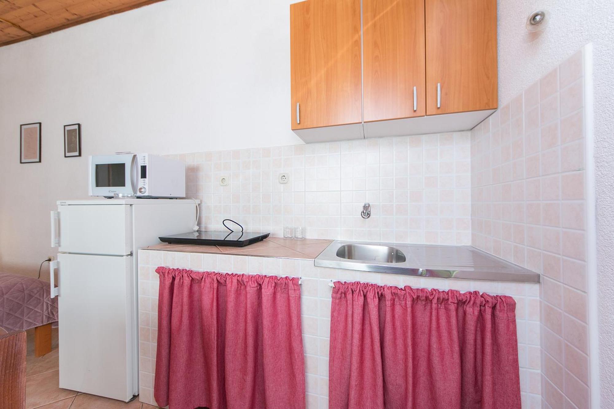Apartments By The Sea Zivogosce - Blato, Makarska - 1057 Blato  Phòng bức ảnh